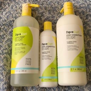 UNOPENED 32FL OZ DEVA CURL LOW POO
